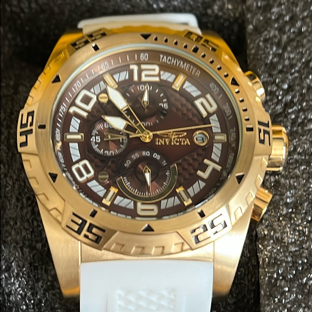 BRAND NEW INVICTA PRO DIVER MODEL 24714